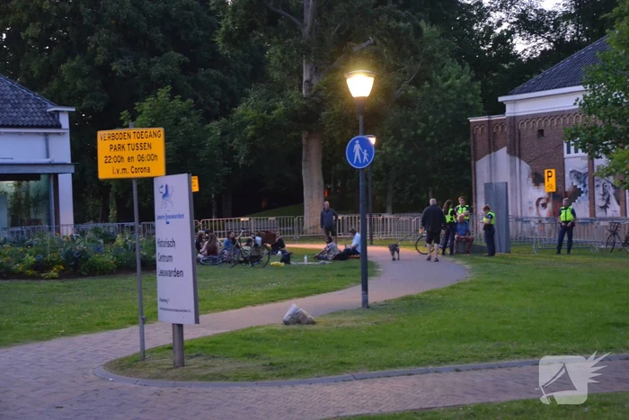 Park in avonduren afgesloten vanwege corona maatregelen