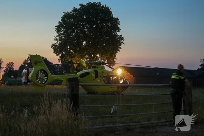 Traumahelikopter landt voor medisch incident in woning