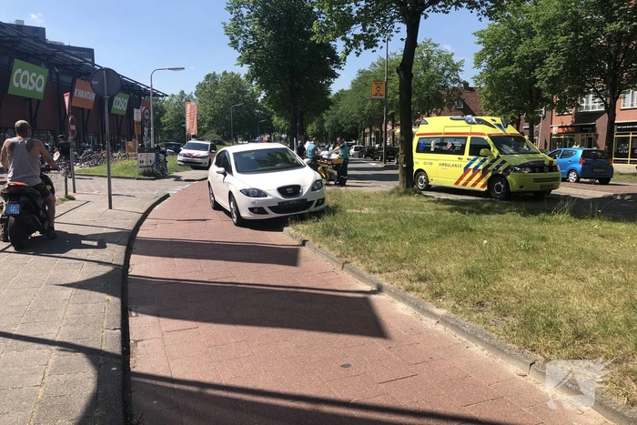 Fietser gewond na aanrijding met personenauto