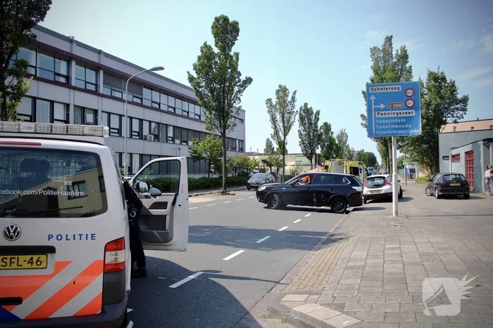 Motorrijder ernstig gewond na aanrijding met bestelbus