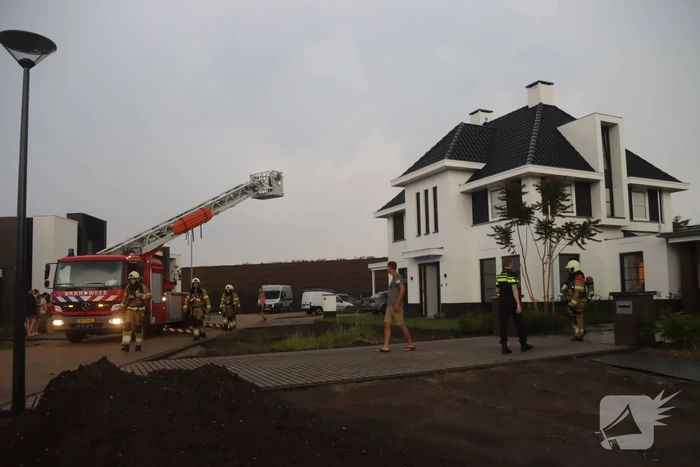 Blikseminslag in schoorsteen