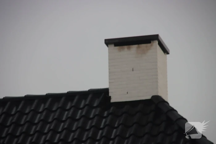Blikseminslag in schoorsteen