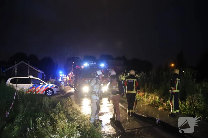 Flinke brand in woning met rietenkap