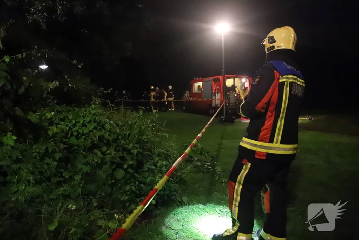 Brandlucht in woning na mogelijke blikseminslag