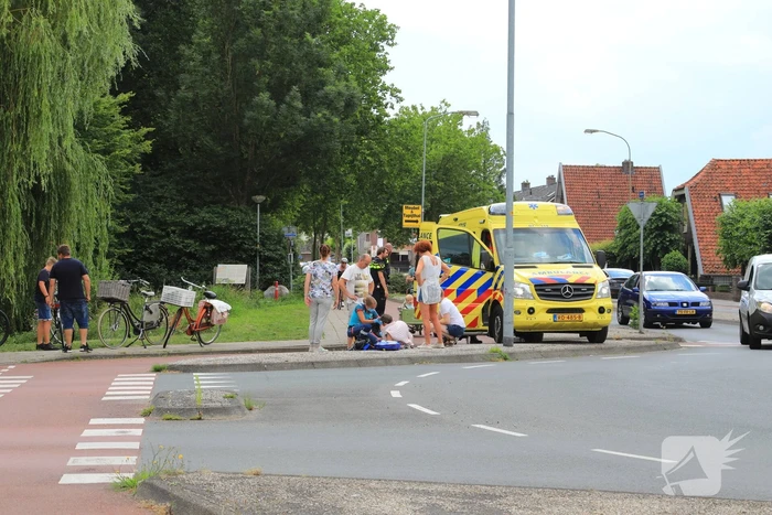 Driewieler vliegt uit de bocht