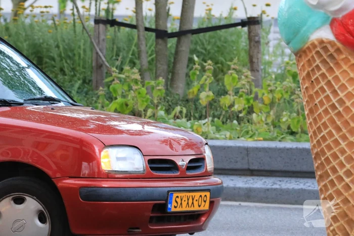 Jongetje op step aangereden door auto
