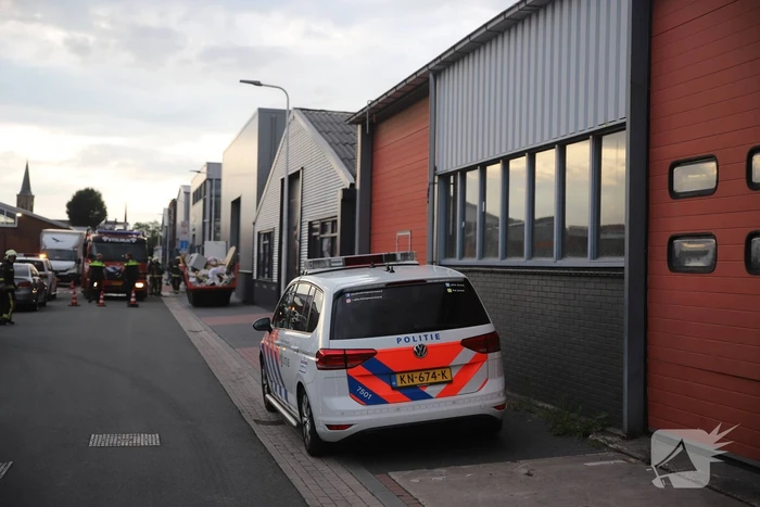 Oververhitting van luchtpomp zorgt voor kleine brand in bedrijfspand