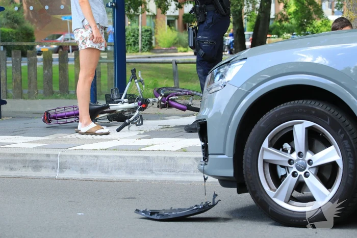 Overstekend kindje op fiets aangereden