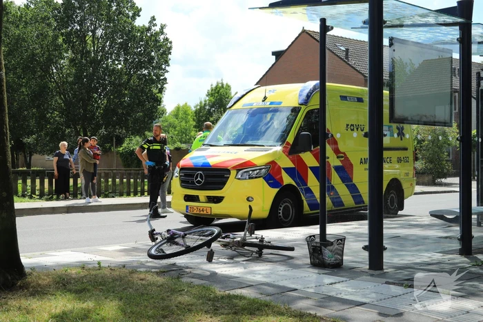 Overstekend kindje op fiets aangereden