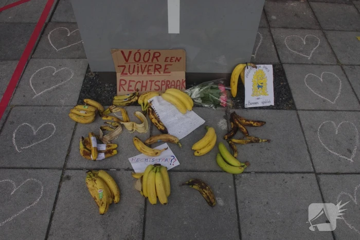 Bananen neergelegd bij rechtbank