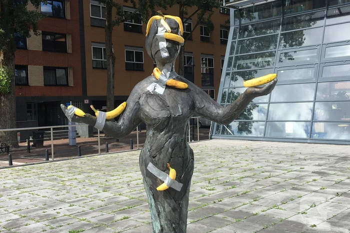 Bananen neergelegd bij rechtbank