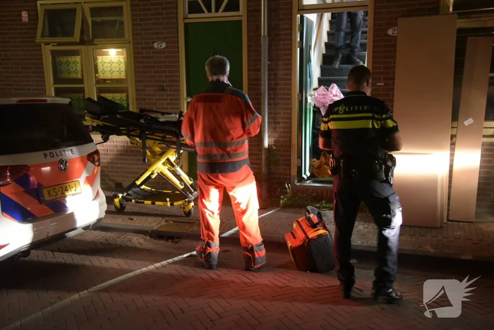 Zwaargewonde bij steekpartij in woning