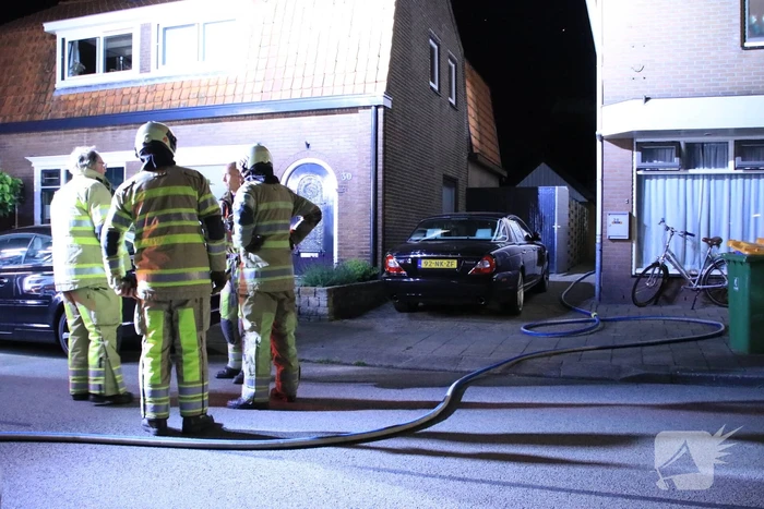 Buitenbrand achter woning