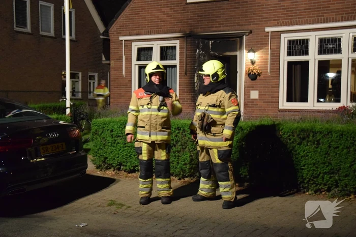 Aanslag op woning, politie start groot onderzoek