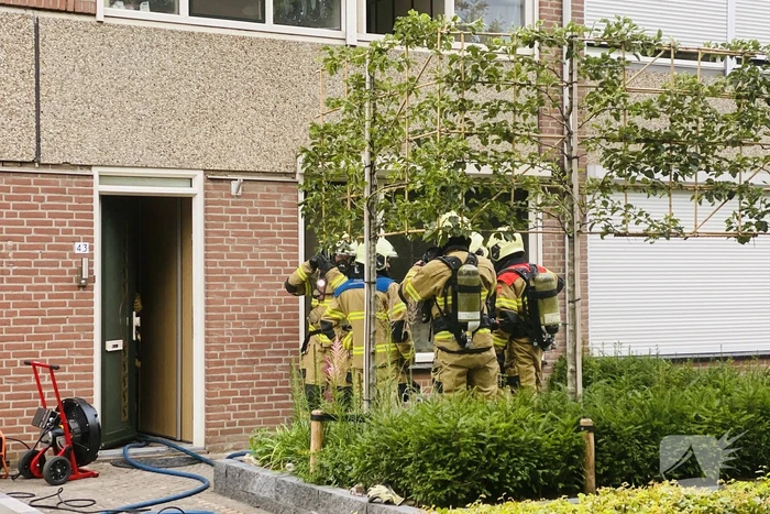 Pan op vuur zet woning vol rook
