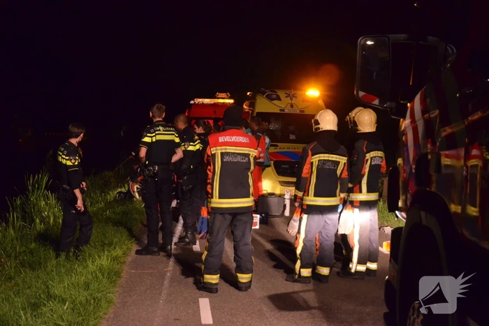Gestolen auto in Aarkanaal aangetroffen