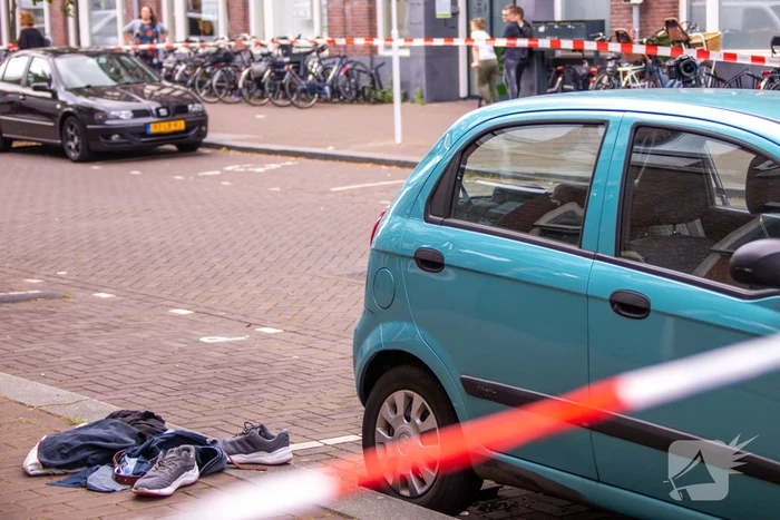 Traumahelikopter landt voor gewonde op straat