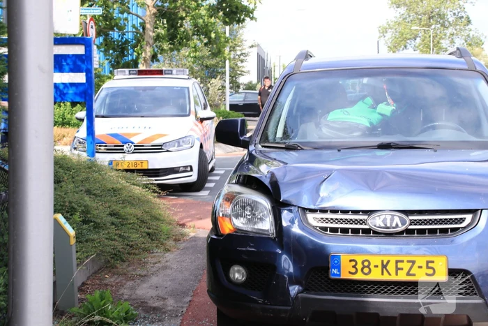 Aanrijding tussen twee auto's