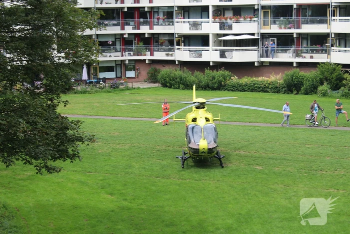 Fietsster gewond na aanrijding met auto