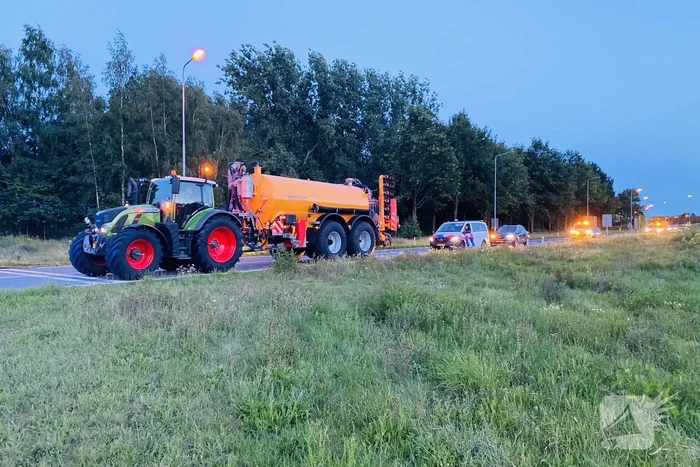 Bozen boeren blokkeren Rijksweg A2