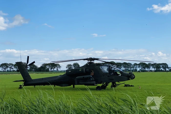 Apache-helikopter maakt voorzorgslanding