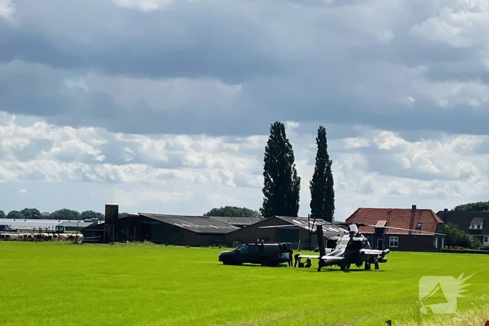 Apache-helikopter maakt voorzorgslanding