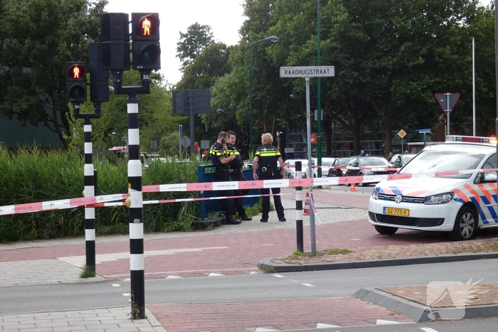 Overstekende fietser aangereden door auto