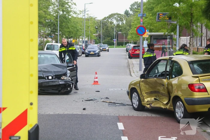 Forse schade bij botsing op kruising