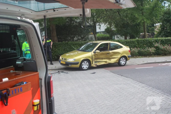 Forse schade bij botsing op kruising