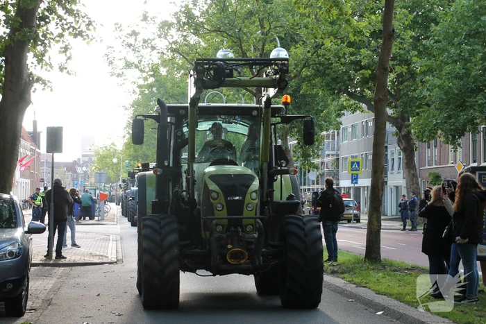 Boeren komen in actie met trekkers in het centrum