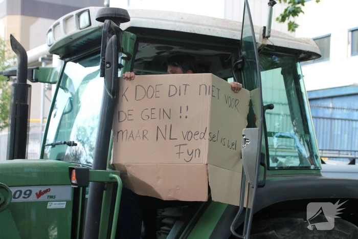Boeren komen in actie met trekkers in het centrum