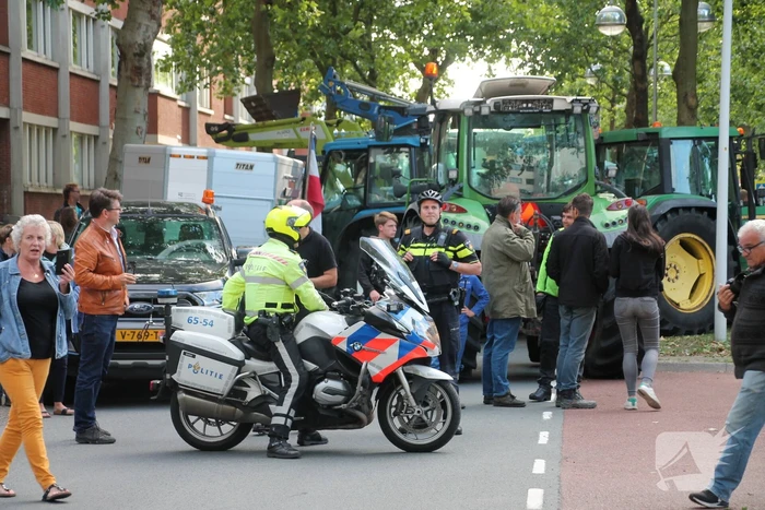 Boeren komen in actie met trekkers in het centrum