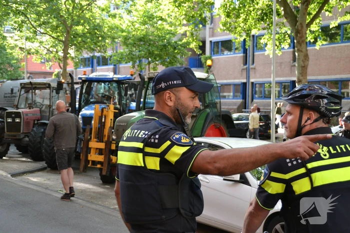 Boeren komen in actie met trekkers in het centrum