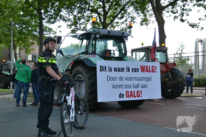 Boeren komen in actie met trekkers in het centrum