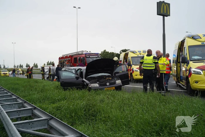 Snelweg afgesloten na ongeval