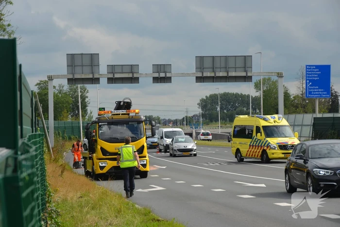 Gewonde en flinke schade na eenzijdige aanrijding