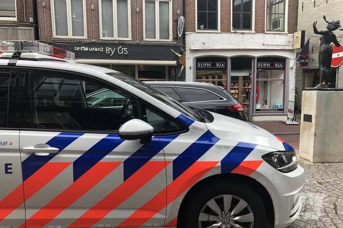 Politie zoekt dader van diefstal in seksshop