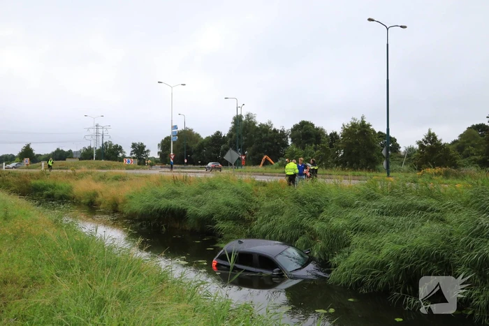Auto te water geraakt