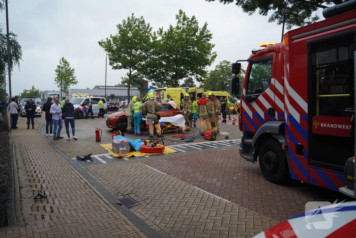 Man overleden bij zeer ernstig verkeersongeval