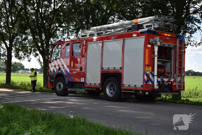 Auto belandt in sloot na ongeval