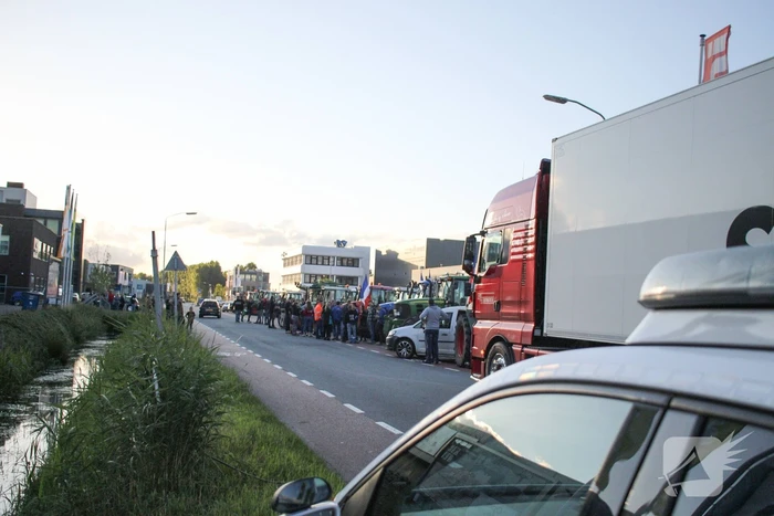 Boeren blokkeren distributiecentrum Boni