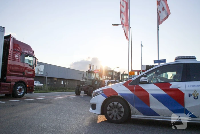 Boeren blokkeren distributiecentrum Boni