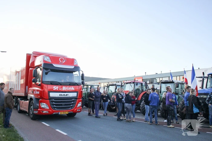 Boeren blokkeren distributiecentrum Boni