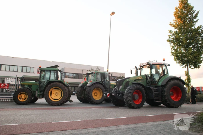 Boeren blokkeren distributiecentrum Boni