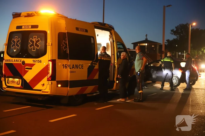 Gewonde na aanrijding met taxibus