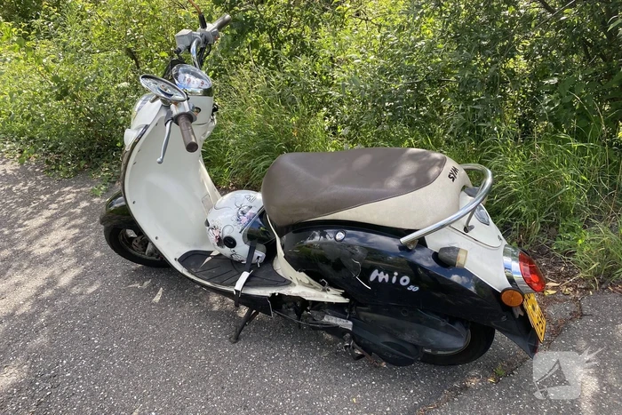 Scooterrijder ernstig gewond bij verkeersongeval