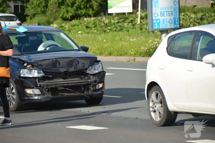 Veel schade bij kop-staartbotsing