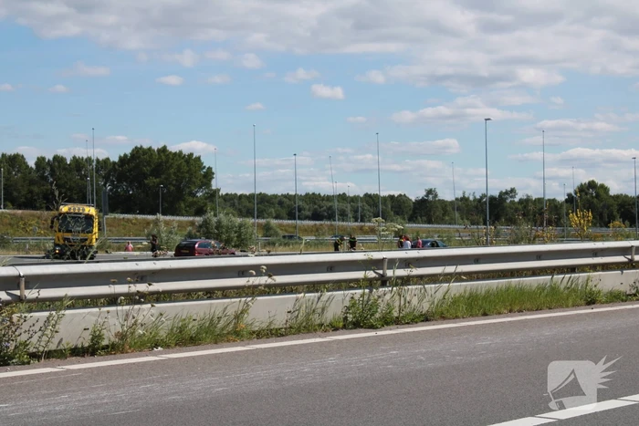 Ongeval tussen twee voertuigen op snelweg