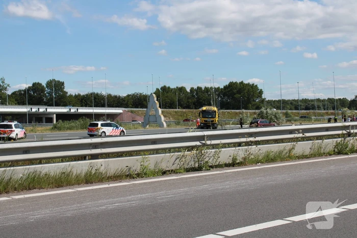 Ongeval tussen twee voertuigen op snelweg