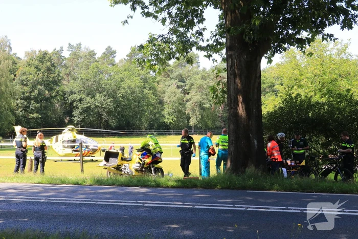 Fietser zwaargewond na ongeval op fietspad